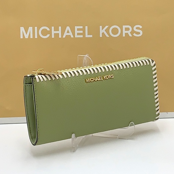 Michael Kors Jet Set Travel Large Three Quarter Zip Wallet Light Sage Multi